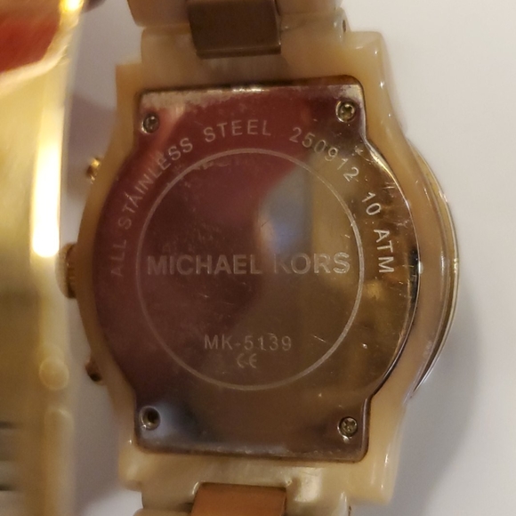 Michael Kors watch - Picture 4 of 6